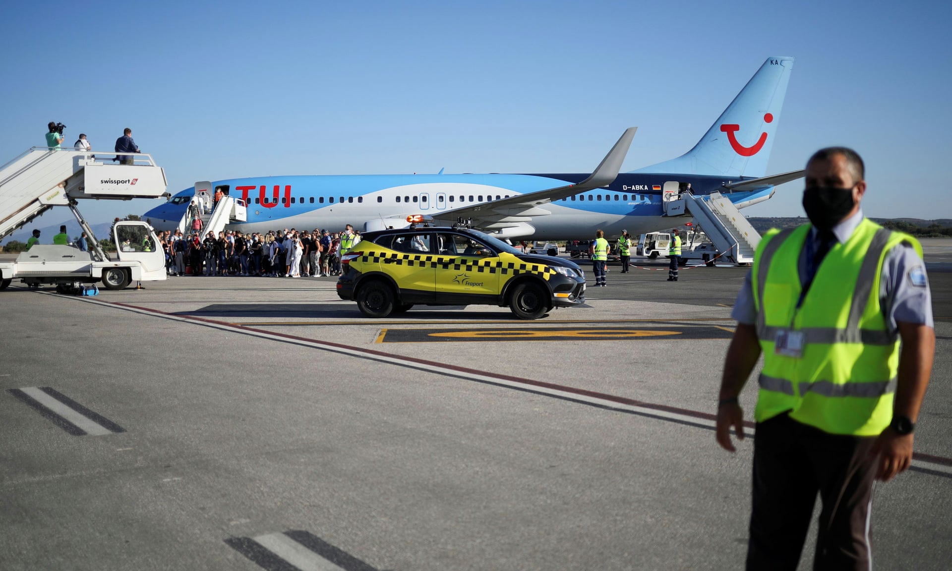 'Covidiots' criticised on Tui quarantine flight - Coronavirus: Experiencia en Francia y Suiza ✈️ Foro General de Viajes