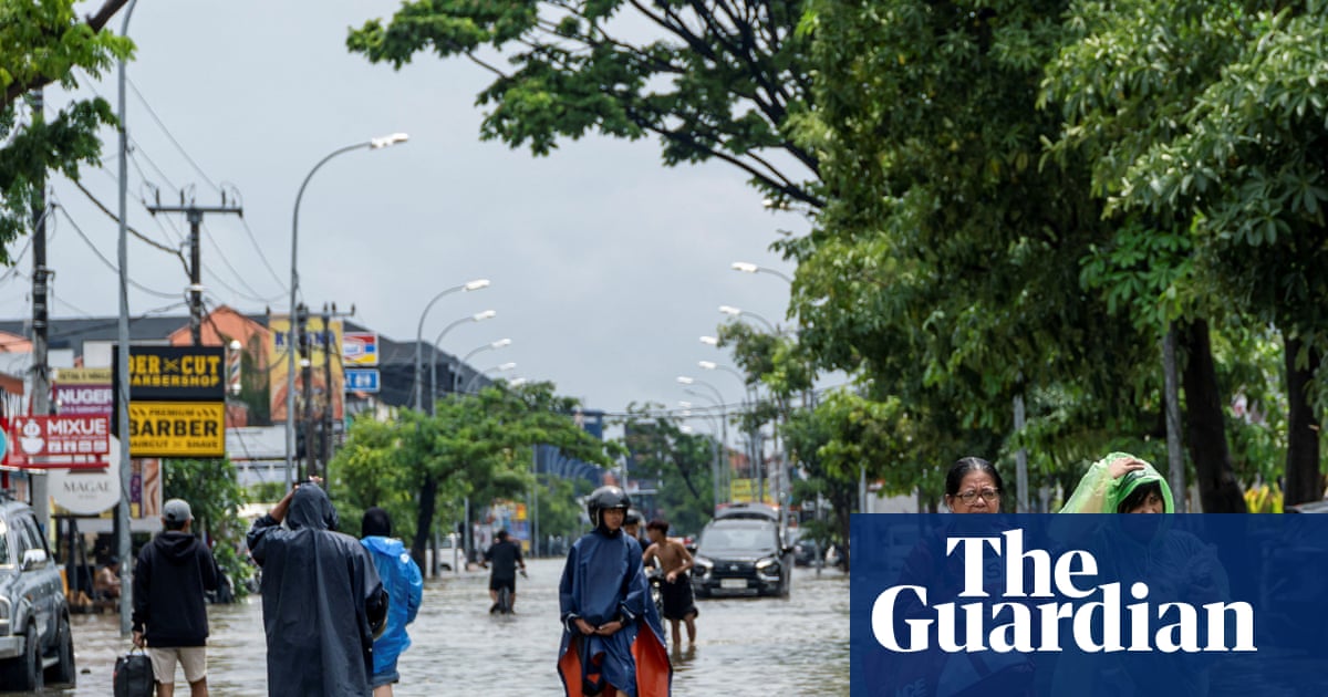 Six dead in Bali as flash floods inundate popular tourist destination