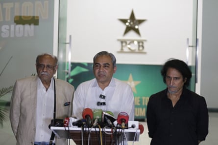 The Pakistan Cricket Board chairman Mohsin Naqvi (centre), flanked by former board chairmen Najam Sethi, left, and Ramiz Raja, during a press conference in Lahore amid the #Handshakegate controversy.