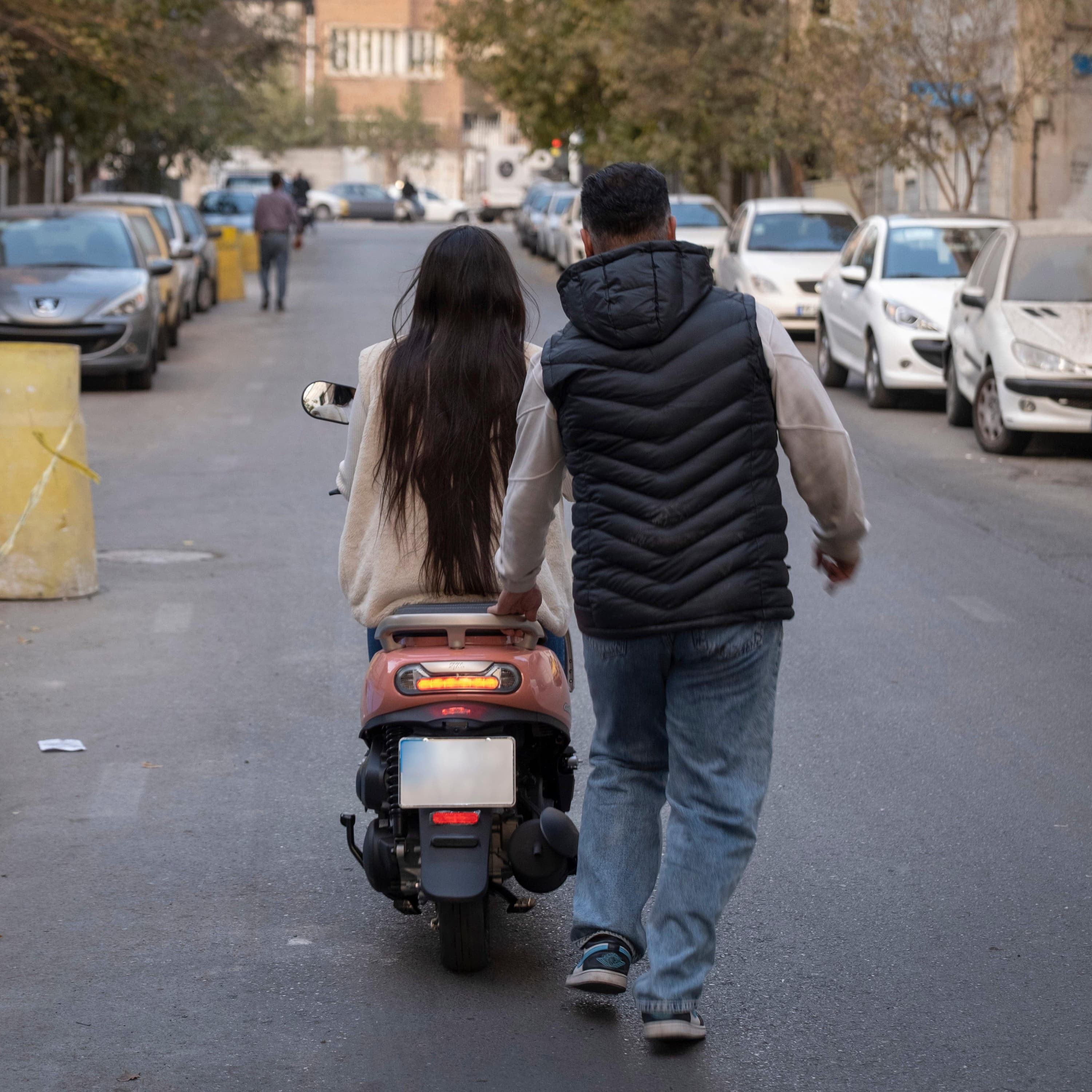The Iranian women defying the law The Iranian women defying the law