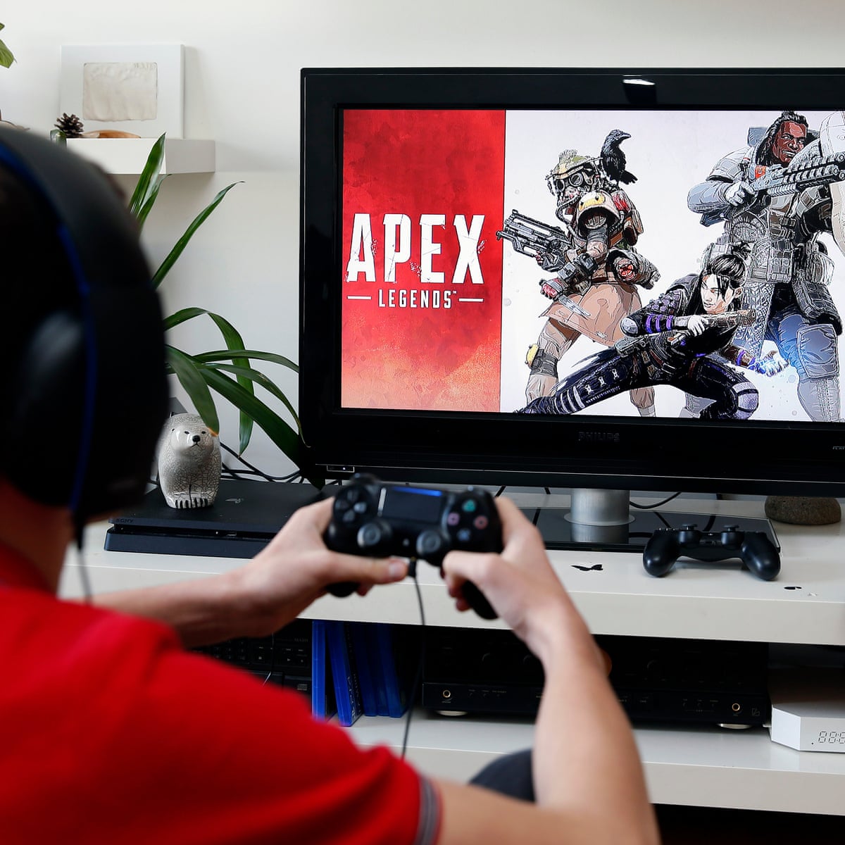 Apex Legends A Parents Guide To The New Fortnite Online Multiplayer Games The Guardian