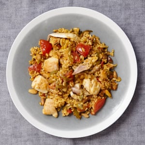 Chicken and rice with almonds.