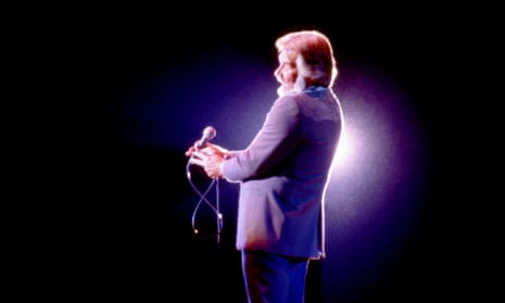 Kenny Rogers performing in Michigan in 1981.