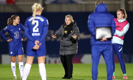 Chelsea manager Emma Hayes says she will allow her overseas players to return home for Christmas.