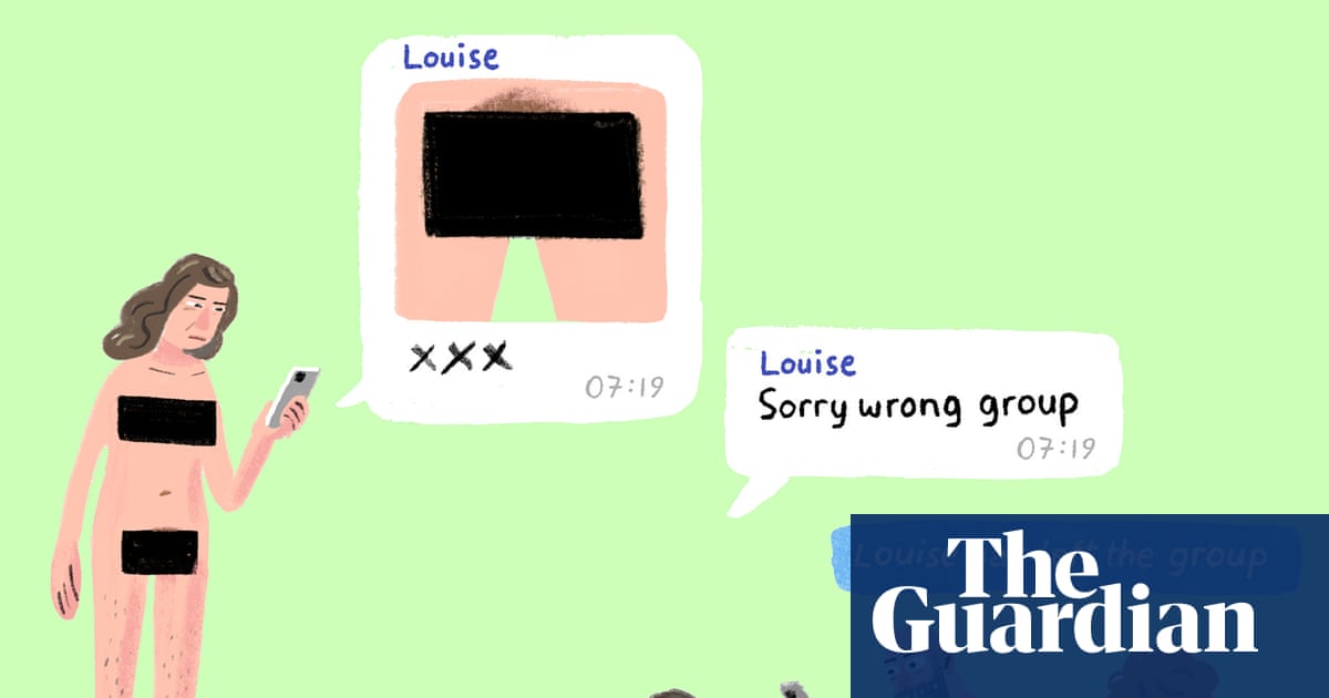 No moaning about the teachers and definitely no nudes! How to survive the school WhatsApp group