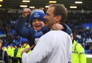 Caretaker manager Duncan Ferguson with a young Everton fan after their 0-0 draw with Arsenal.