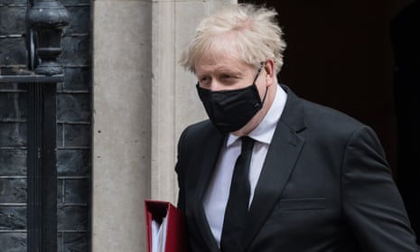 Boris Johnson leaves No 10 to attend PMQs on Wednesday
