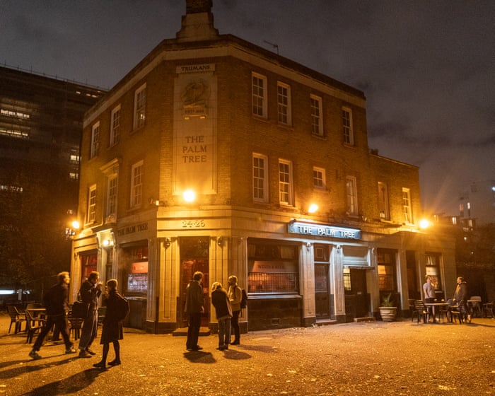 Pub later-hours plan will not offset costs and wider difficulties, say landlords