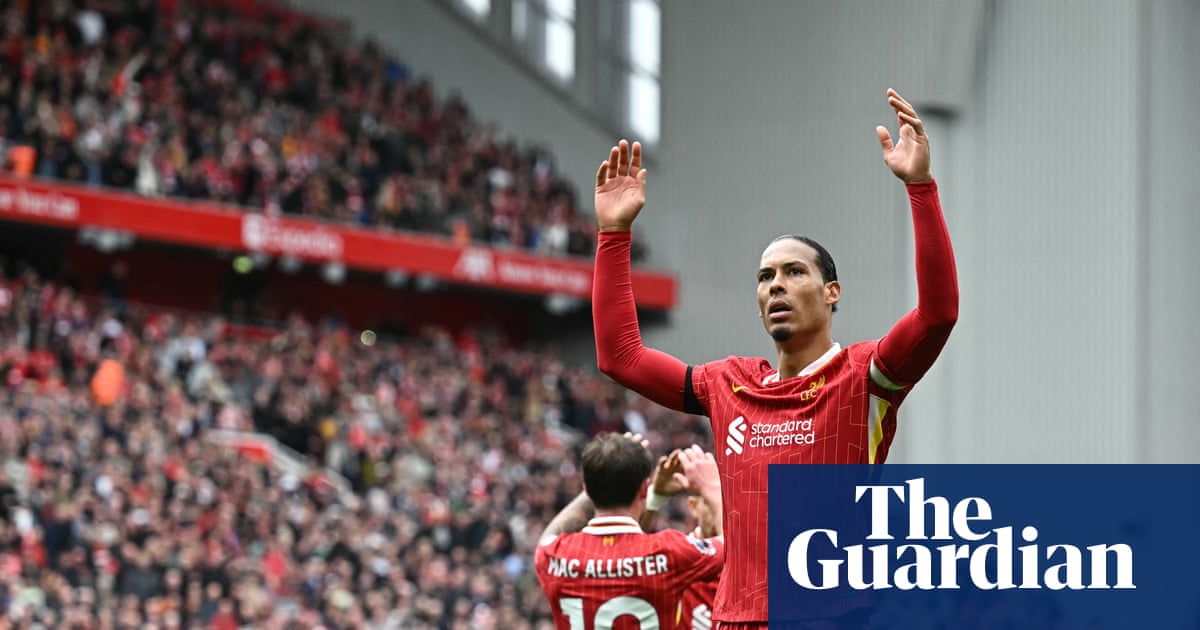 Virgil van Dijk's header sinks West Ham to edge Liverpool closer to title