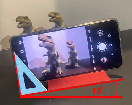 dino illusion