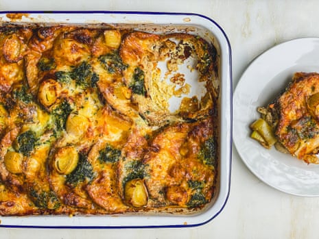 Strata, or savoury bread pudding Strata, or savoury bread pudding
