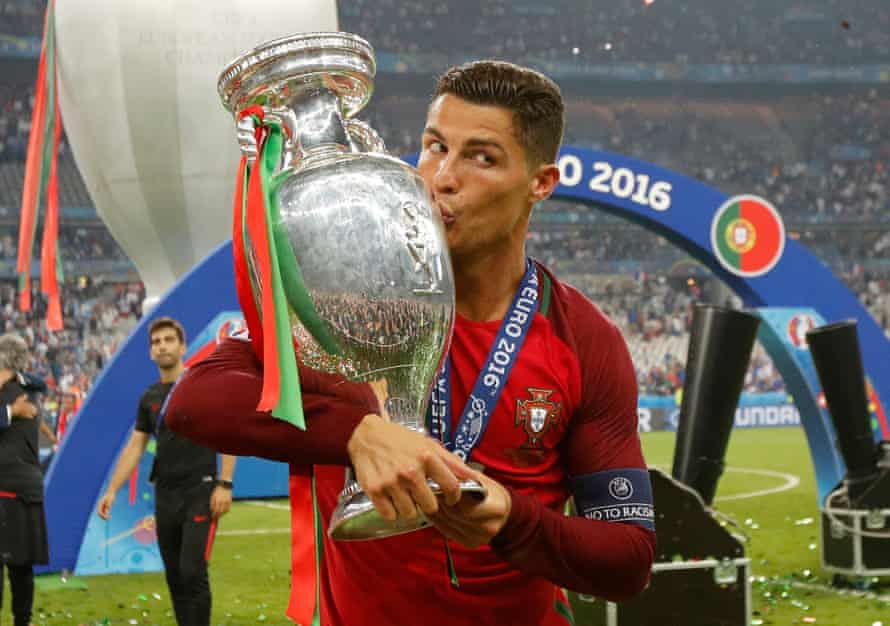 Cristiano Ronaldo was injured in the 2016 final but his teammates pulled Portugal through
