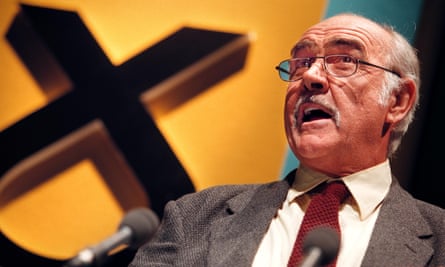 Connery at an SNP rally in 1999.