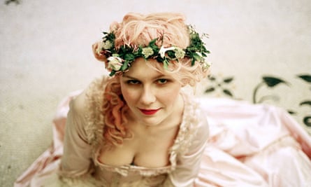 Kirsten Dunst in Marie Antoinette (2006).