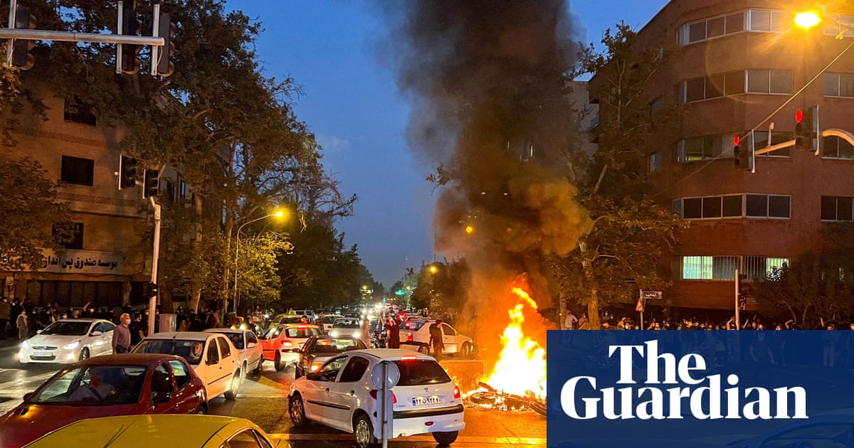 Seven people with British links arrested in Iran over protests