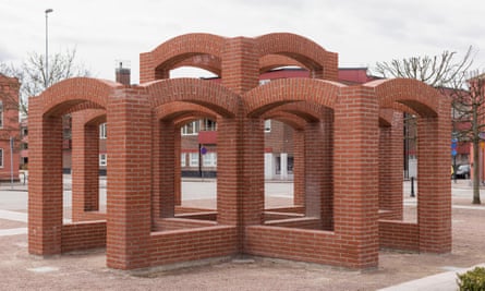 Mursten, 1994, a ‘brickwork’ sculpture by Per Kirkeby in Höganäs, Sweden.