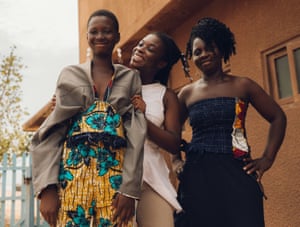 Maravilha do destino: uma jornada pelo mundo da moda alegre de Gana