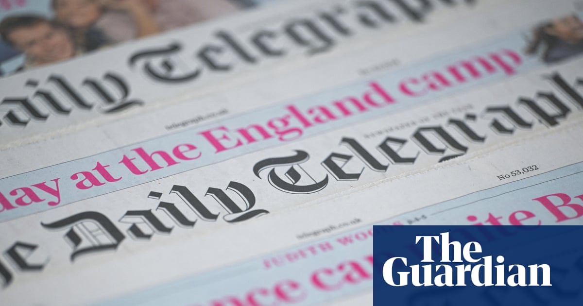 Daily Mail owner strikes 500m deal to buy Telegraph titles