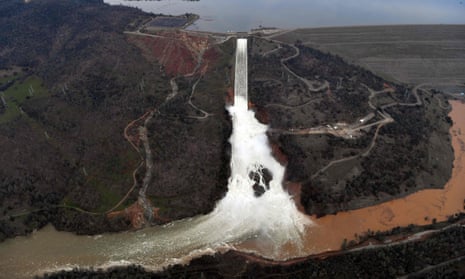 Oroville dam: authorities lift evacuation order for nearly 200,000 | California | The Guardian