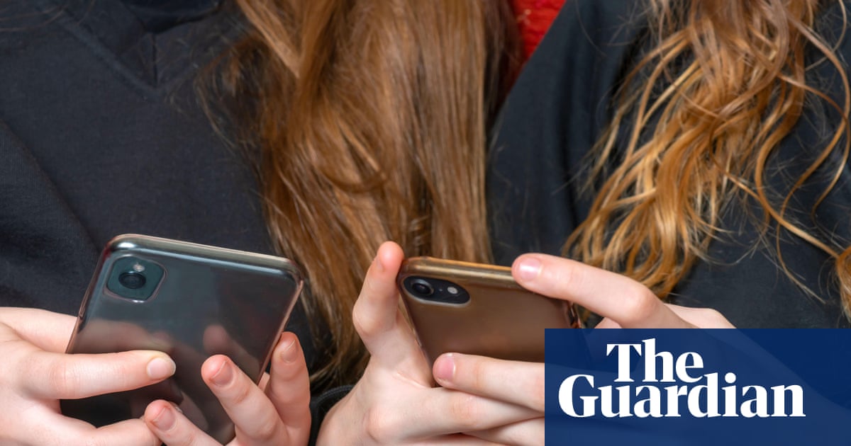 What are the new UK online safety rules and how will age checks on adult content be enforced?