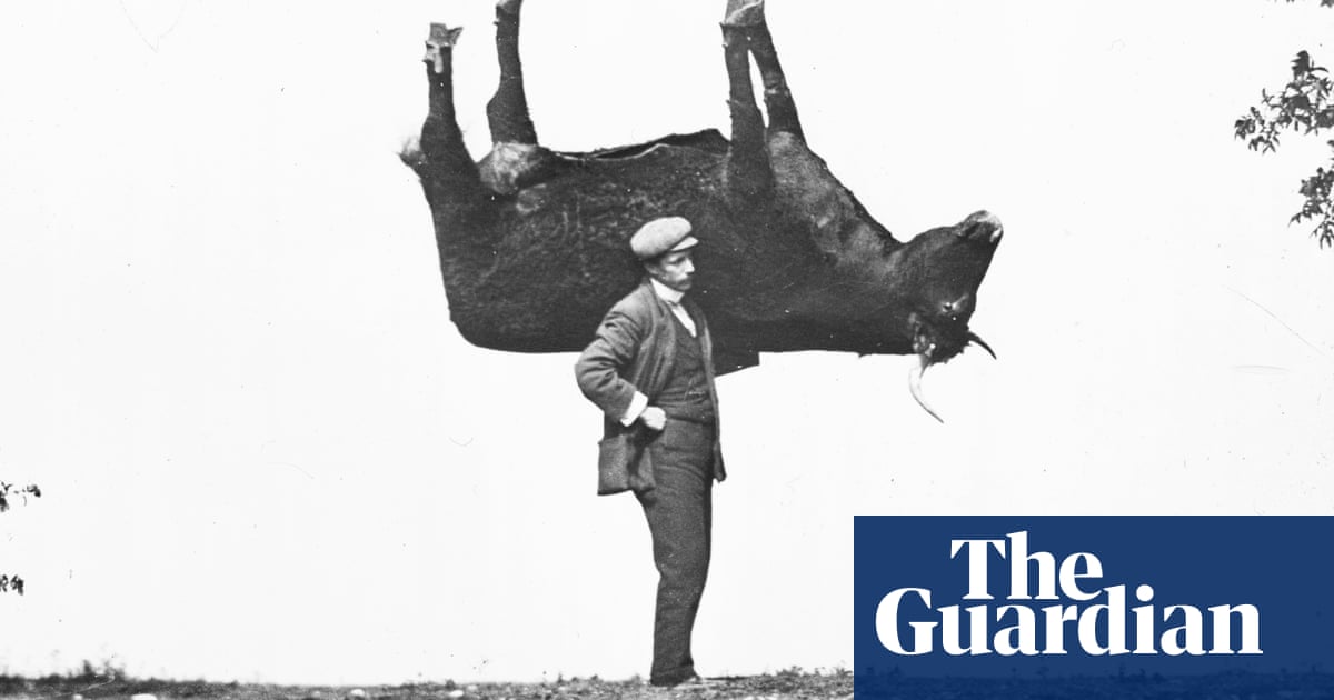 The first man to hunt wildlife with a camera, not a rifle