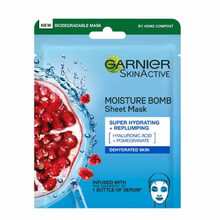 Garnier Moisture Bomb Pomegranate Hydrating Face Sheet Mask Dehydrated Skin 32g
