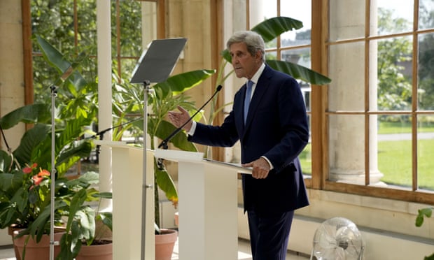 The US special presidential envoy for climate, John Kerry, gives a speech at Kew, London, on 20 July.
