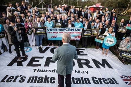 Farage at a candidate meet-up outside a pub