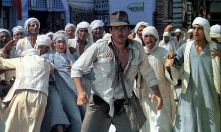 RAIDERS OF THE LOST ARK (US 1981) LUCASFILMS/PARAMOUNT PICTURES HARRISON FORD Picture from the Ronald Grant Archive Indiana Jones Spielberg 1981