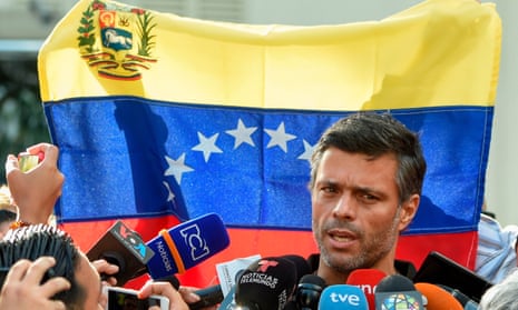 Leopoldo López speaks to the media