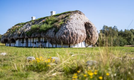 A Læsø house thatched with thick, heavy bundles of seaweed.