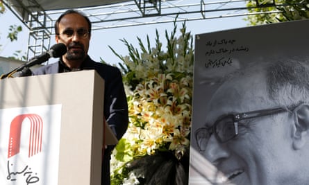 The Iranian film director Asghar Farhadi speaks at a tribute for Kiarostami.