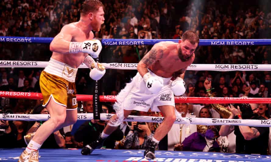 Canelo Álvarez has Caleb Plant against the ropes on his way to becoming undisputed super-middleweight champion in November.