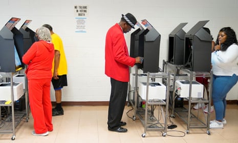 Voters in Columbus, Georgia on Monday.