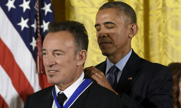 Bruce Springsteen receives the presidential medal of freedom from Barack Obama in November 2016.