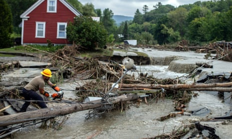 How to prevent a chainsaw from flooding
