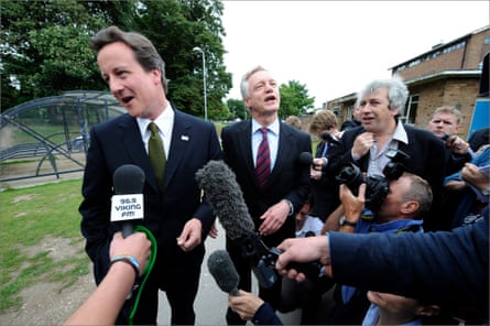 Rod Liddle standing with David Cameron and David Davis