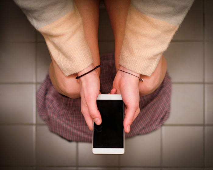 Set a two TikTok toilet limit to reduce haemorrhoid risk, doctors advise