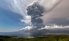 Flights leaving Bali cancelled after volcanic eruption shoots ash plume 8km into sky