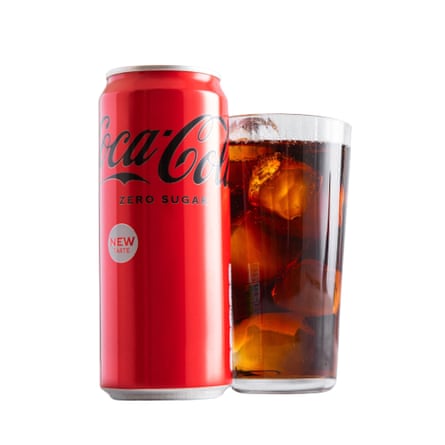 A can and a glass of Coca-Cola Zero