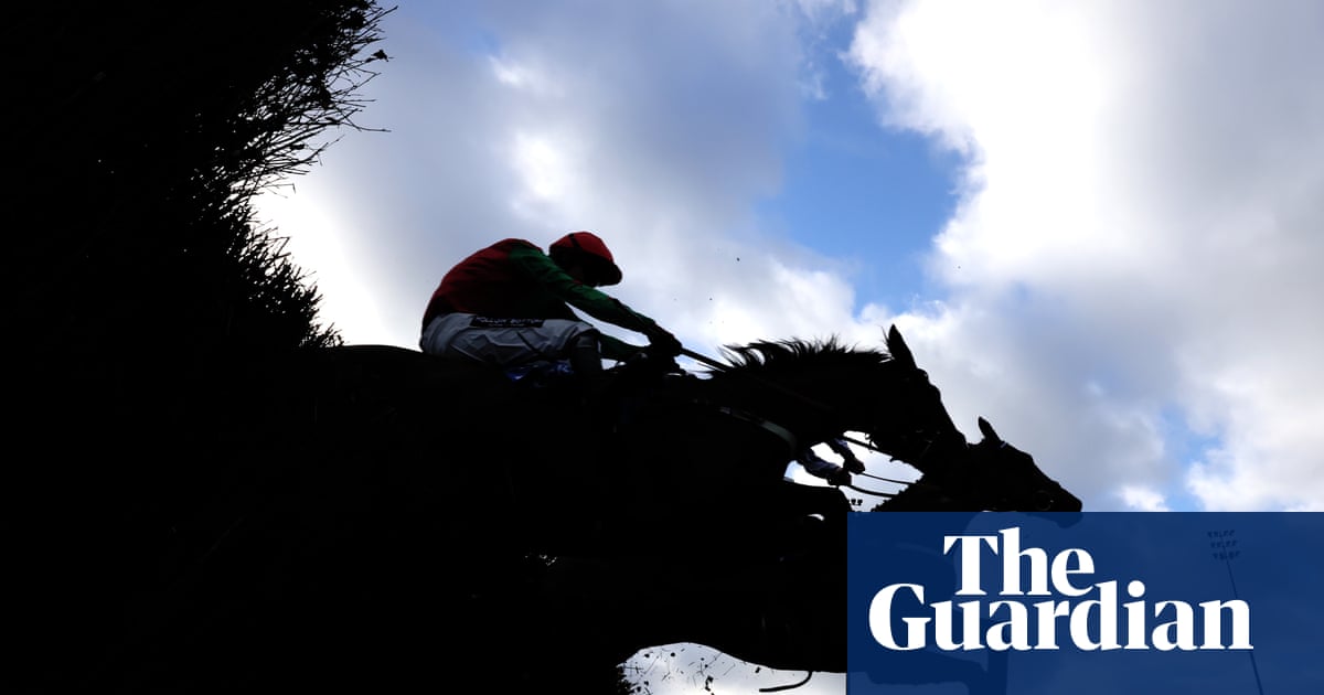 ‘An utterly miserable day’: Kempton Park meeting marred by death of three horses