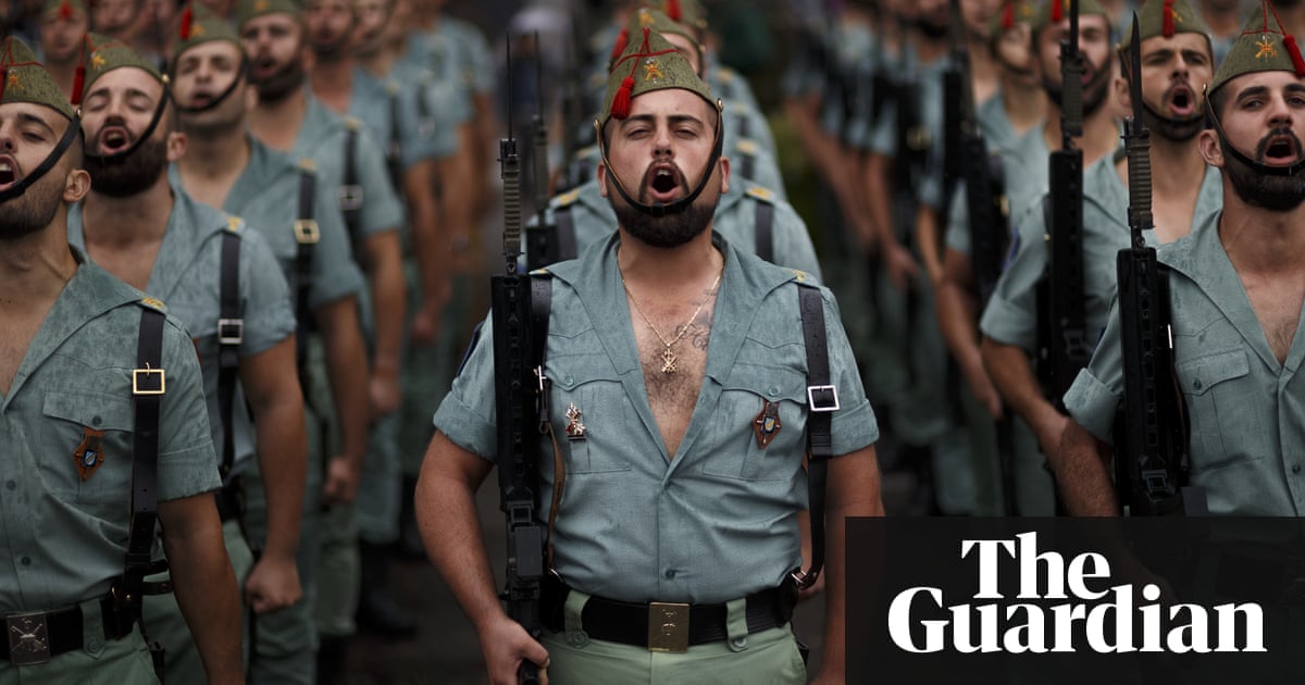 Spain’s military in row over flags at half mast for Easter – Trending Stuff