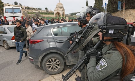 Israeli security forces standing guard