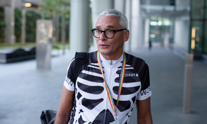 Few Workers Heed Boris Johnson S Plea To Get Back To Offices Business The Guardian