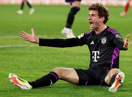 Thomas Müller shows his frustration during Bayern Munich’s 2-2 draw at Freiburg