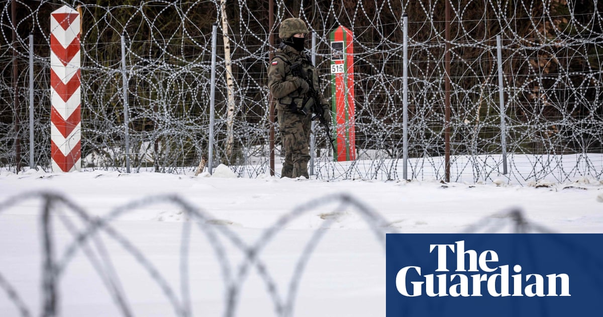 Poland detains activists accused of smuggling migrants over Belarus border