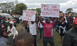 Kuda and brother Tinashe Masvaure: “There aren’t enough jobs in the country. That is why we are here to say enough is enough.”