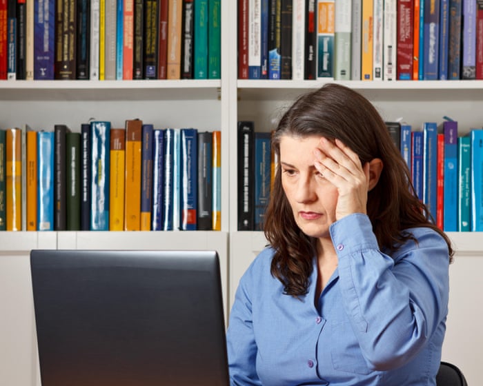 ‘Ignoring hot flushes is wrong’: study challenges assumptions about perimenopause symptoms
