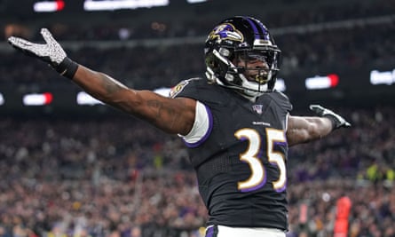 Relentless Ravens Hand Patriots Their First Loss Of The Season Nfl The Guardian