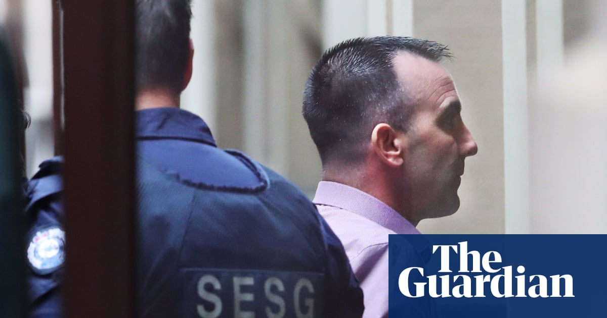 Jason Roberts found not guilty of 1998 murders of two Victoria police